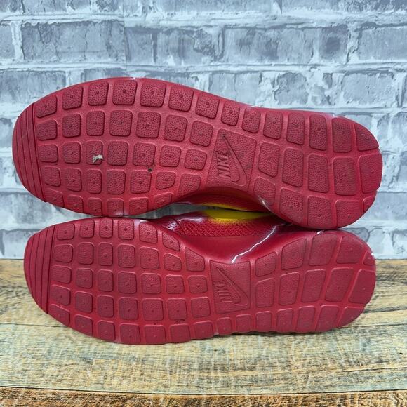 Nike Roshe One Triple Red The Flash Lightning Custom 511881-666 Mens Size 8.5 - Picture 10 of 10